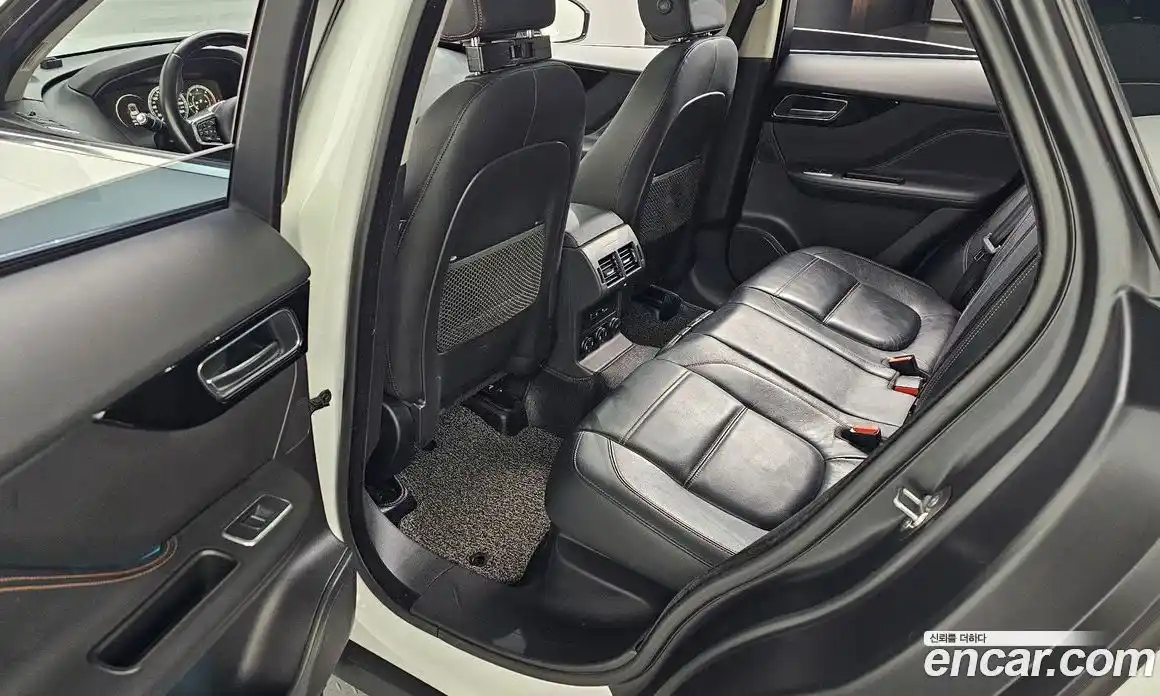 Jaguar F-Pace 2018 2.0 гидро в Москве № 897222, фото 12