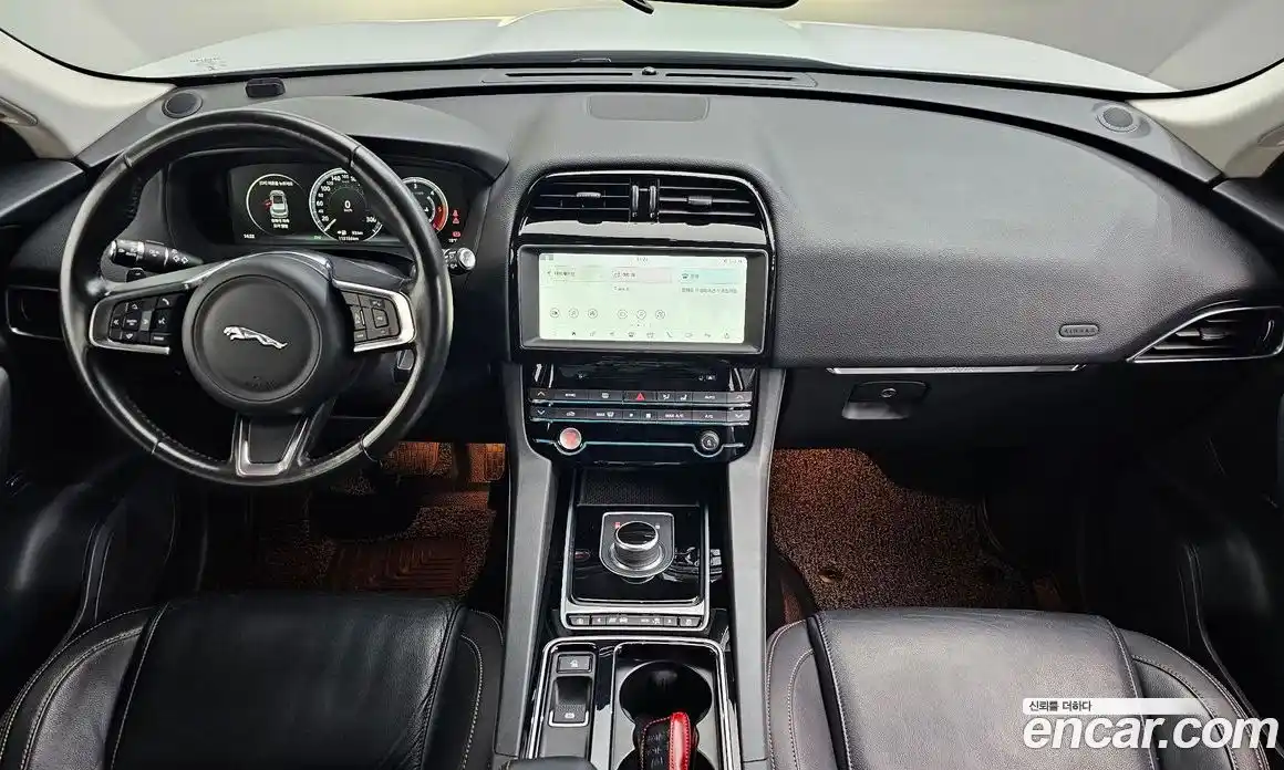 Jaguar F-Pace 2018 2.0 гидро в Москве № 897222, фото 7