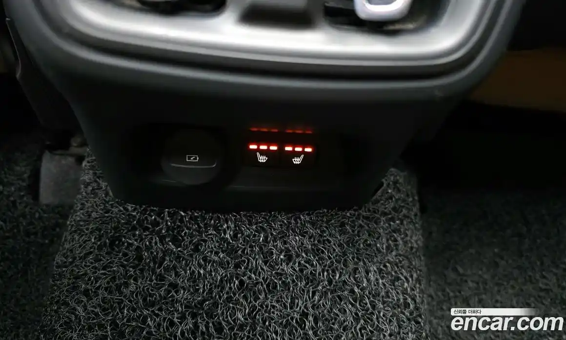 Volvo XC40 2021 2.0 гидро в Москве № 972045, фото 16