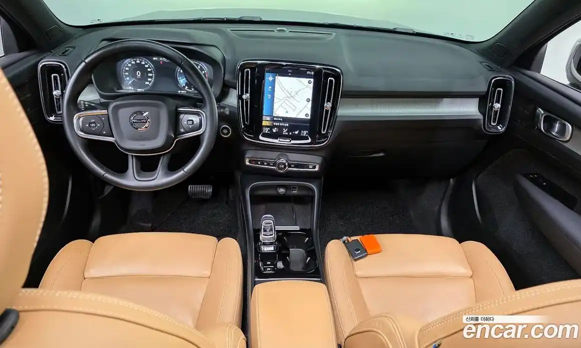 Volvo XC40 2021 2.0 гидро в Москве № 972045, фото 7