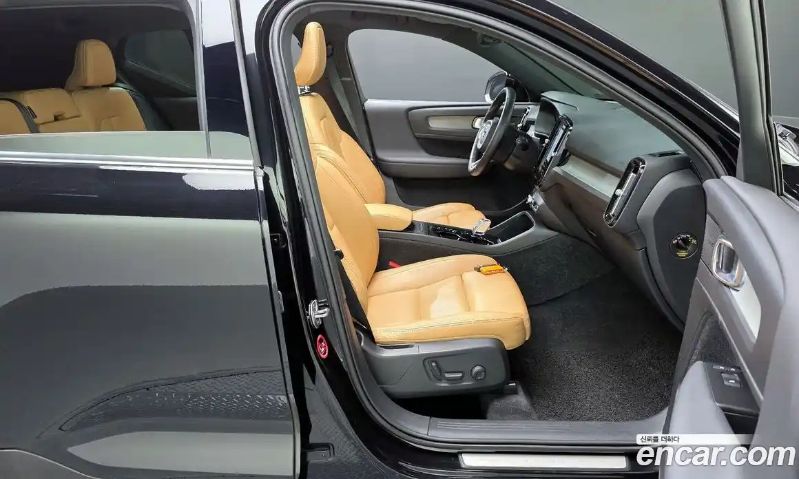Volvo XC40 2021 2.0 гидро в Москве № 972045, фото 10