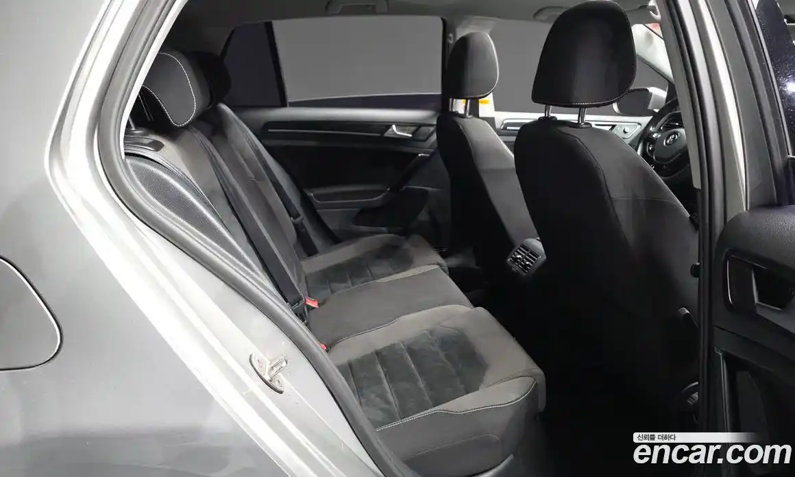 Volkswagen Golf 2014 2.0 гидро в Москве № 976183, фото 12