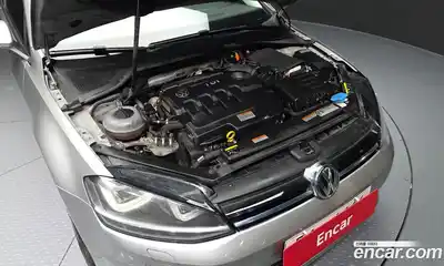 Volkswagen Golf 2014 2.0 гидро в Москве № 976183, миниатюра 6