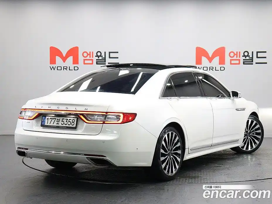 Lincoln Continental 2017 3.0 гидро в Москве № 993070, фото 3