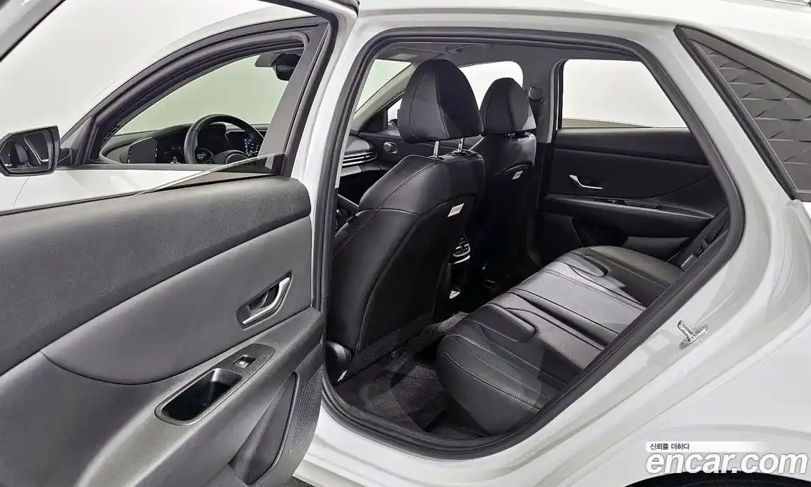 Hyundai Avante 2024 1.6 гидро в Москве № 1007614, фото 11