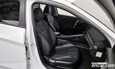 Hyundai Avante 2024 1.6 гидро в Москве № 1007614, миниатюра 12