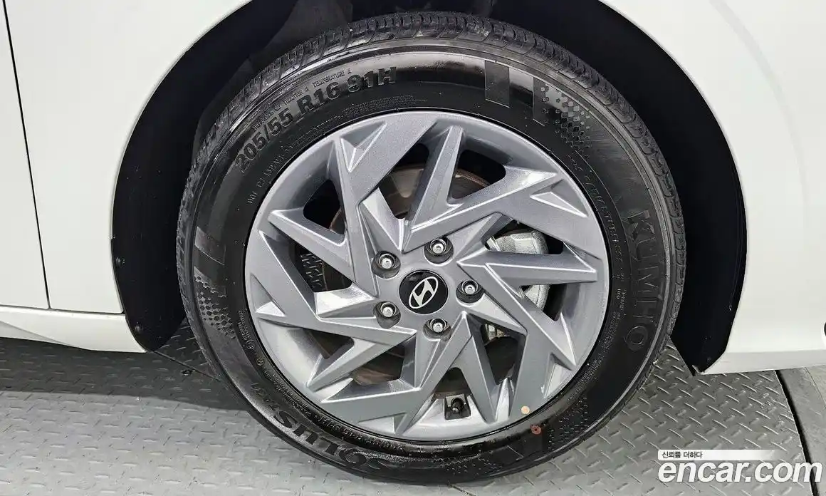 Hyundai Avante 2024 1.6 гидро в Москве № 1007614, фото 5