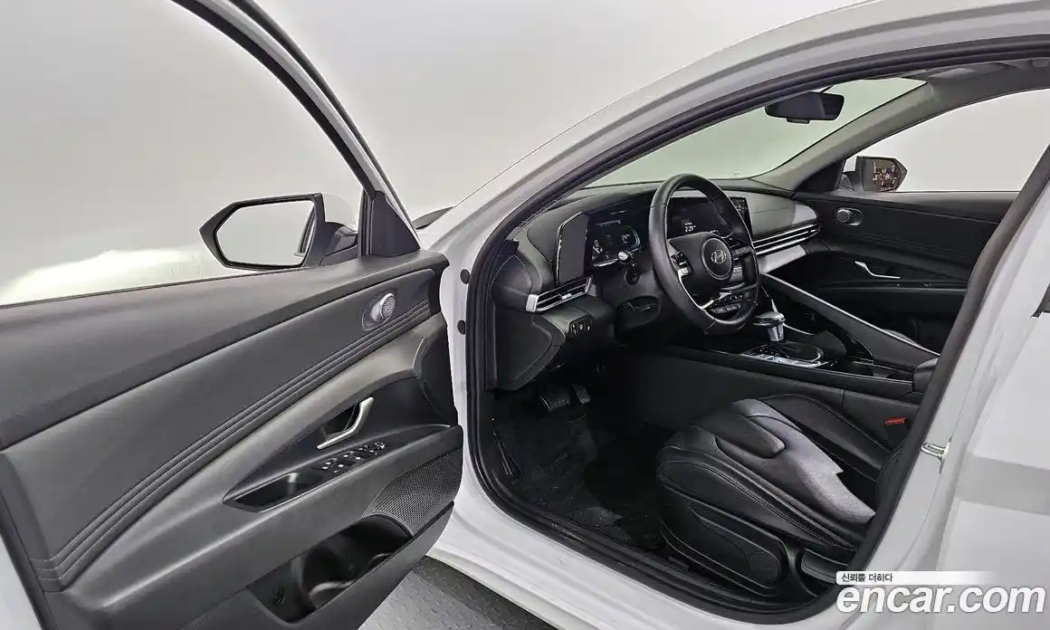 Hyundai Avante 2024 1.6 гидро в Москве № 1007614, фото 10