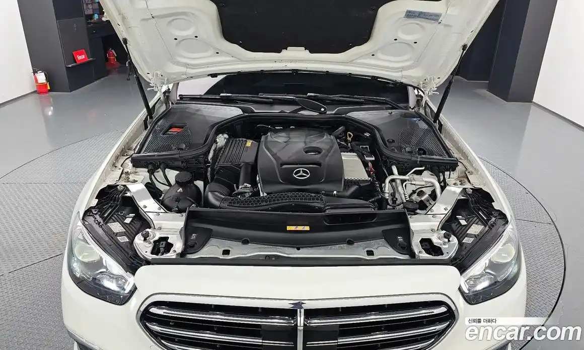 Mercedes-Benz E-Class 2021 2.0 гидро в Москве № 141664, фото 19