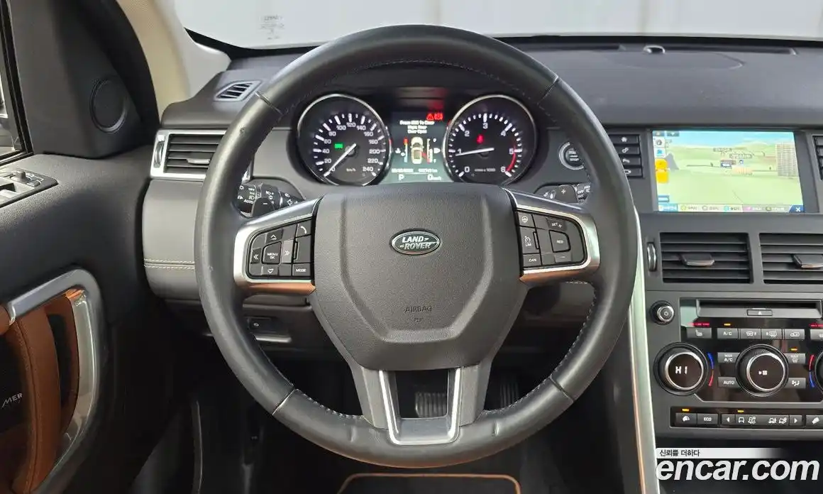 Land Rover Discovery Sport 2016 2.0 гидро в Москве № 166511, фото 13