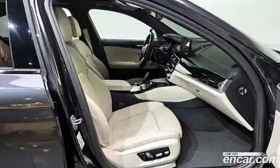 BMW 5-Series 2022 4.4 гидро в Москве № 192531, миниатюра 11
