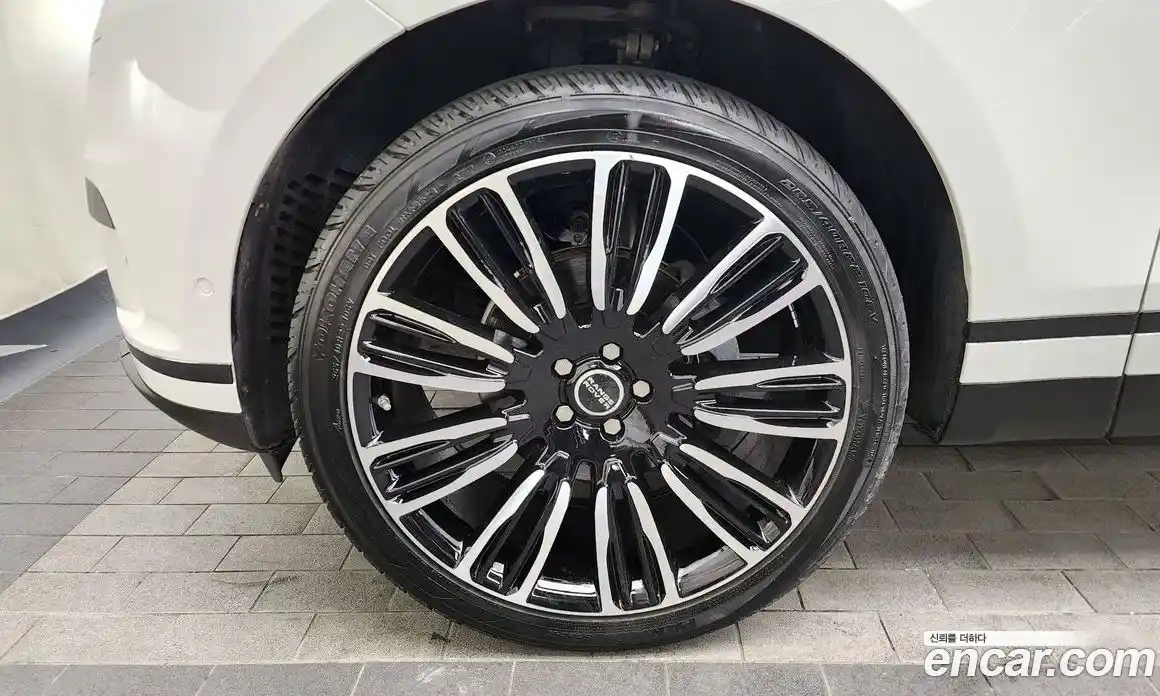 Land Rover Range-Rover Velar 2018 2.0 гидро в Москве № 198214, фото 5