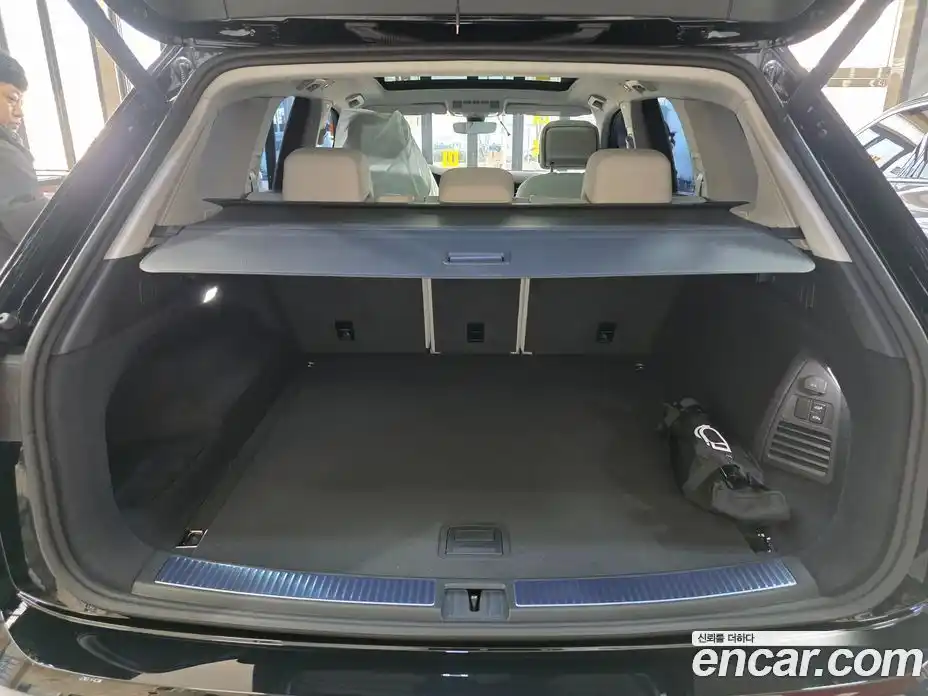 Volkswagen Touareg 2025 3.0 гидро в Москве № 254861, фото 13