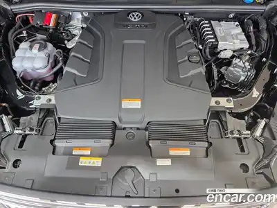 Volkswagen Touareg 2025 3.0 гидро в Москве № 254861, миниатюра 7