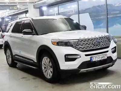 Ford Explorer, 2022