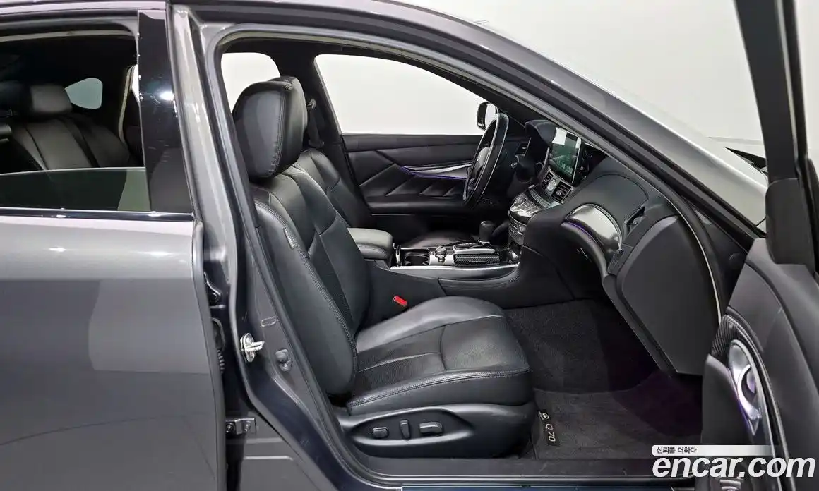 Infiniti Q70 2015 3.7 гидро в Москве № 284134, фото 11
