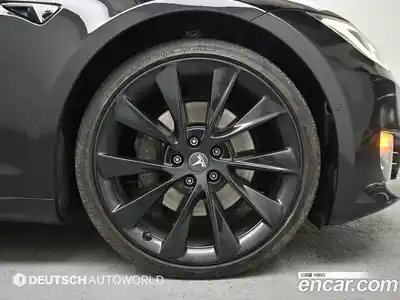 Tesla Model S 2018 гидро в Москве № 317538, миниатюра 5
