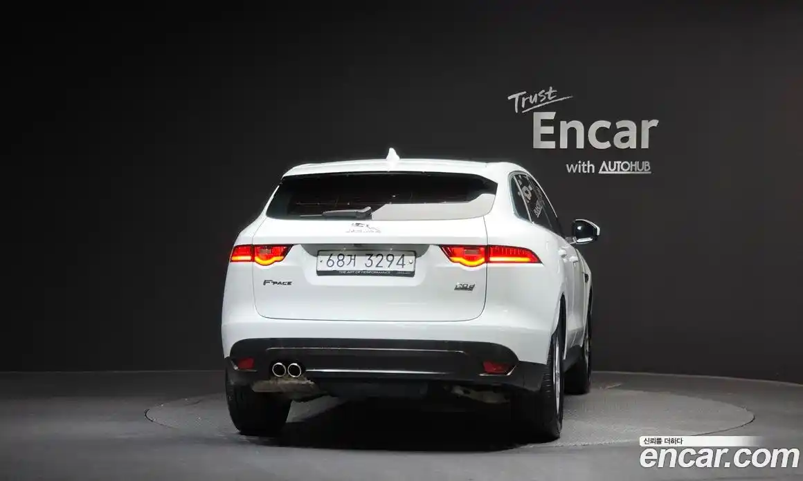 Jaguar F-Pace 2017 2.0 гидро в Москве № 320214, фото 4