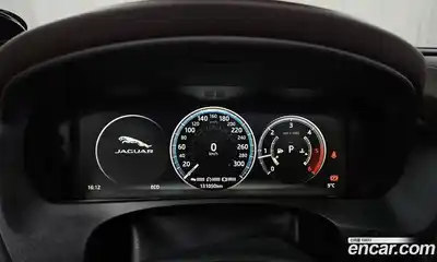 Jaguar F-Pace 2017 2.0 гидро в Москве № 320214, миниатюра 8