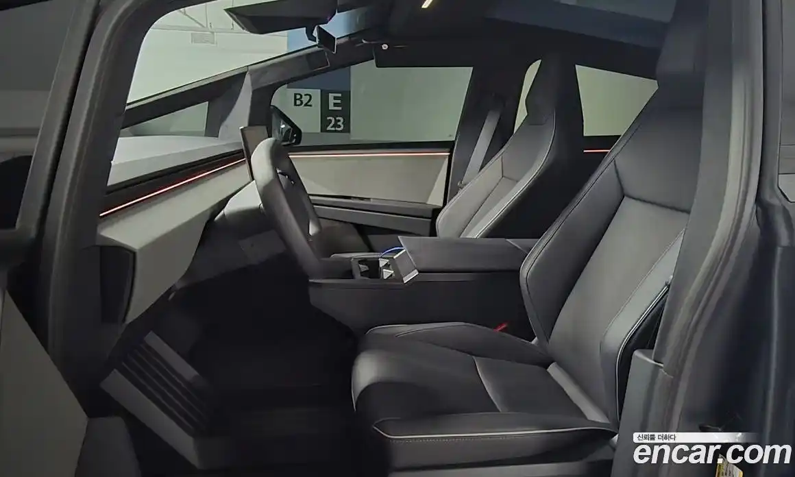 Tesla Cybertruck 2025 гидро в Москве № 198693, фото 10