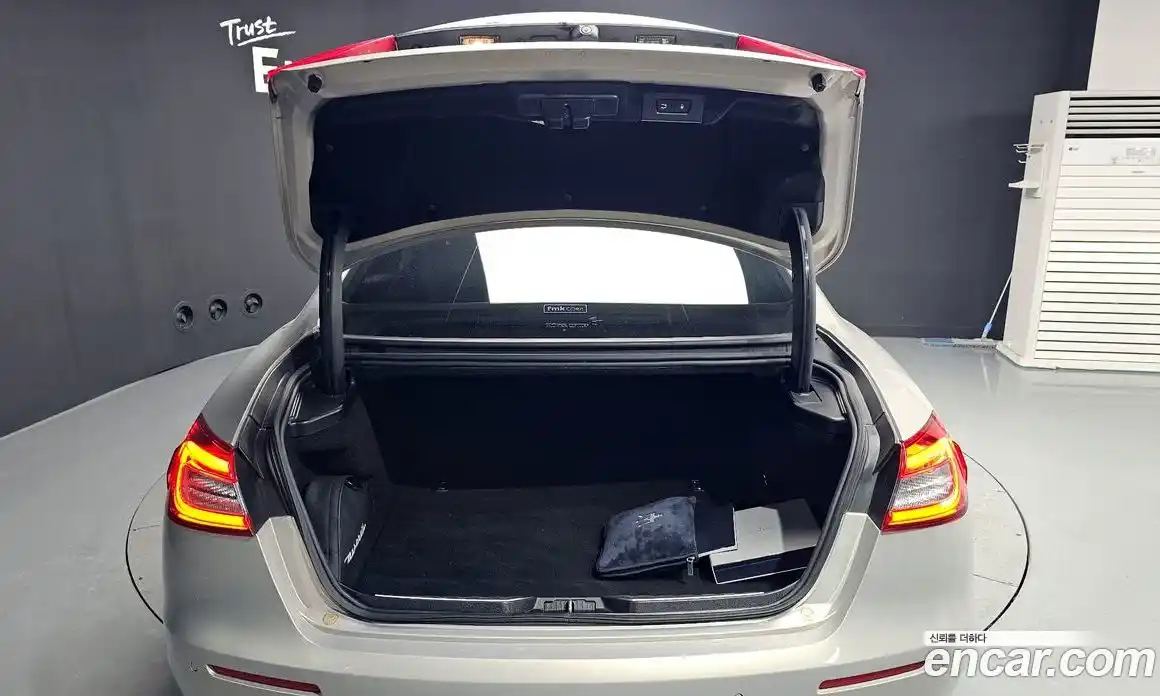 Maserati Quattroporte 2017 3.0 гидро в Москве № 255930, фото 20