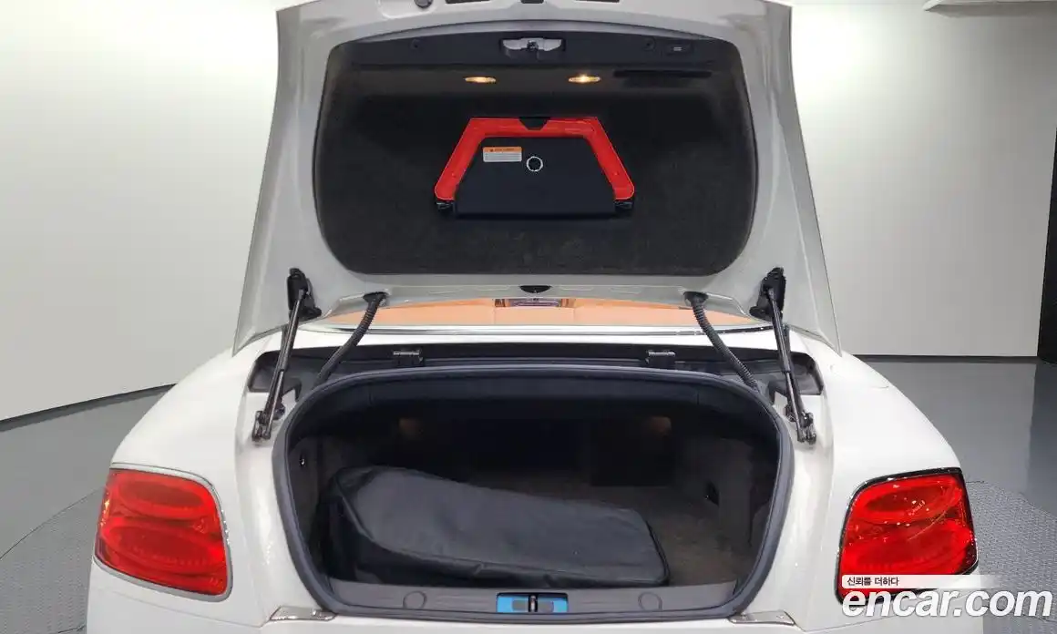 Bentley Continental 2014 4.0 гидро в Москве № 256617, фото 20