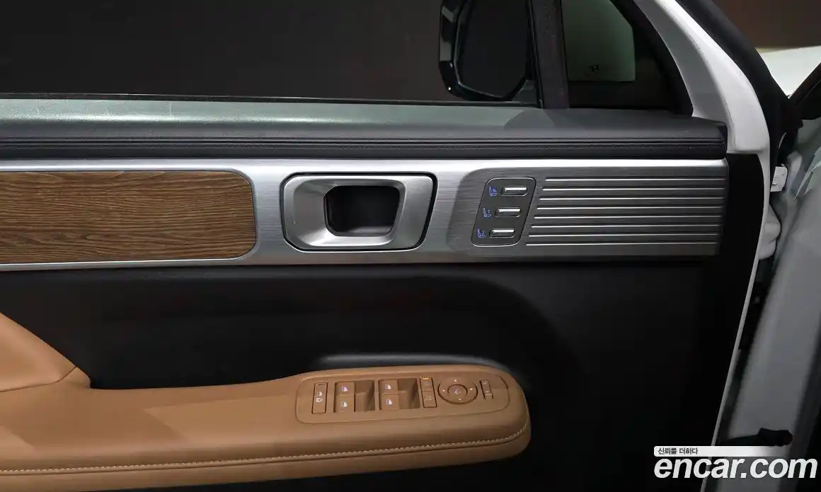 Hyundai Santa Fe 2023 2.5 гидро в Москве № 107890, фото 18