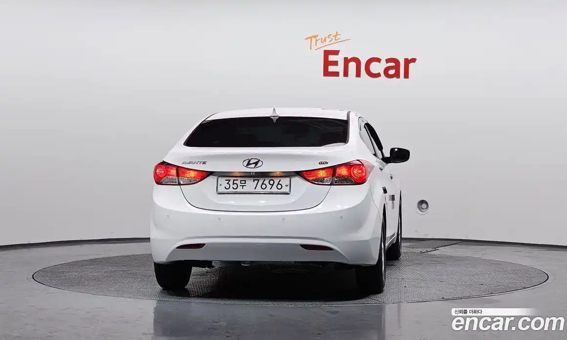 Hyundai Avante 2013 1.6 гидро в Москве № 1127859, фото 4