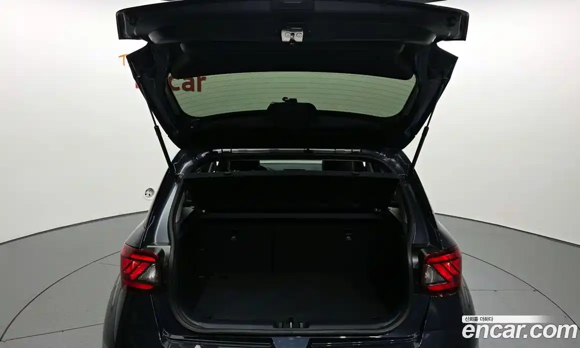 Hyundai Venue 2022 1.6 Автомат в Москве № 1127862, фото 20