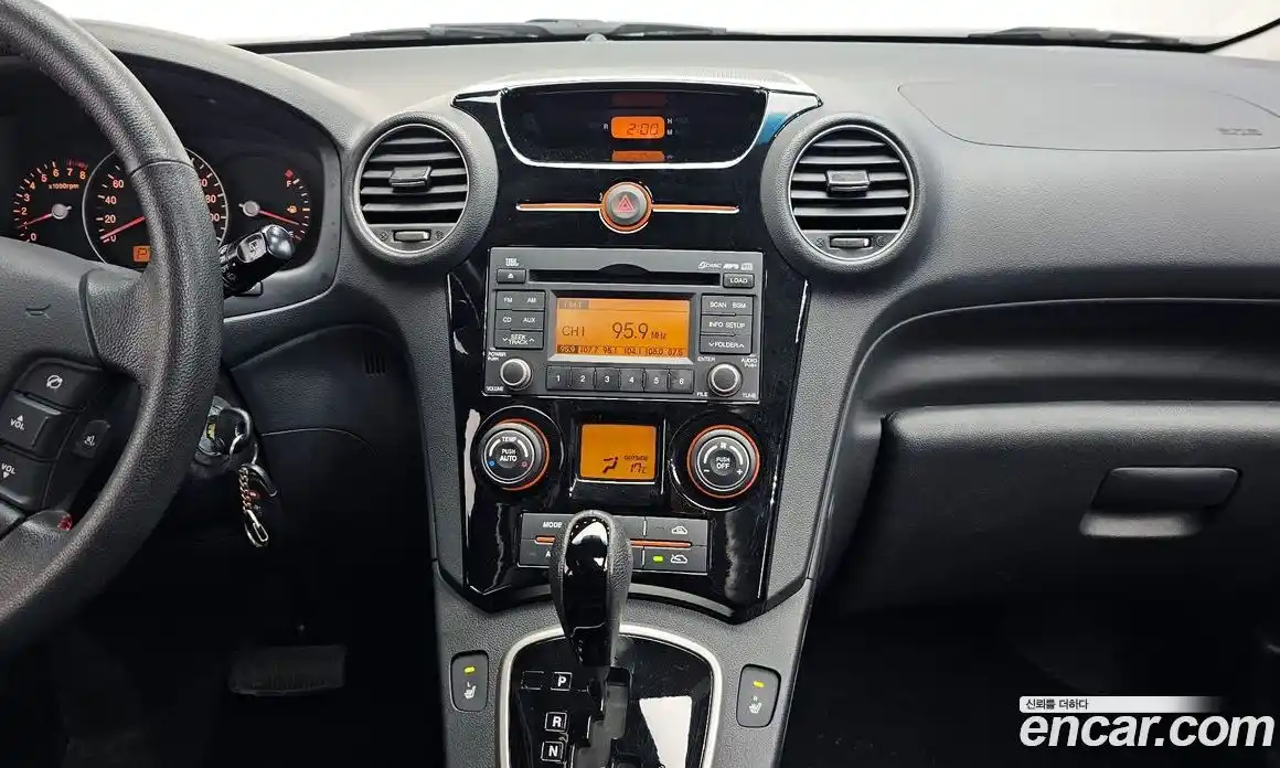 Kia Carens 2008 2.0 гидро в Москве № 1128501, фото 14