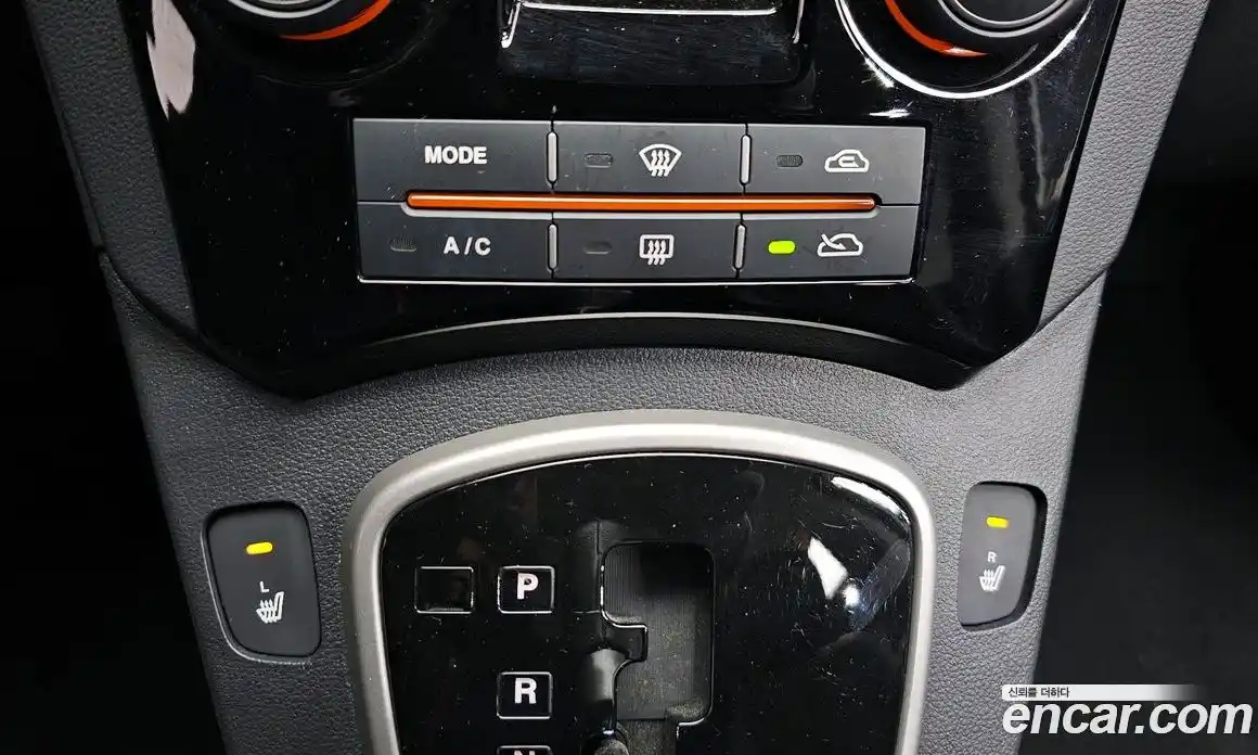 Kia Carens 2008 2.0 гидро в Москве № 1128501, фото 15