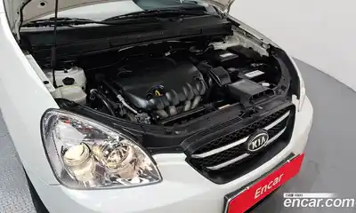 Kia Carens 2008 2.0 гидро в Москве № 1128501, миниатюра 6