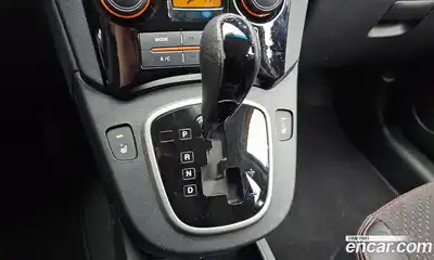 Kia Carens 2008 2.0 гидро в Москве № 1128501, миниатюра 9