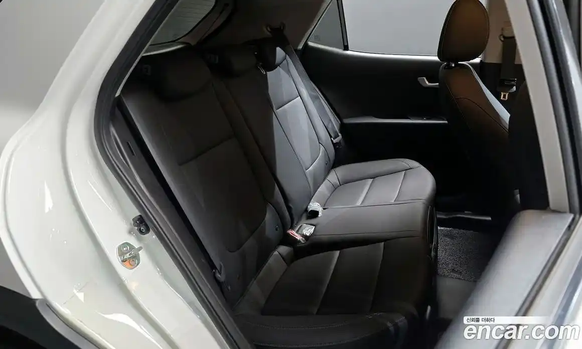 Kia Stonic 2019 1.6 Автомат в Москве № 1128543, фото 12