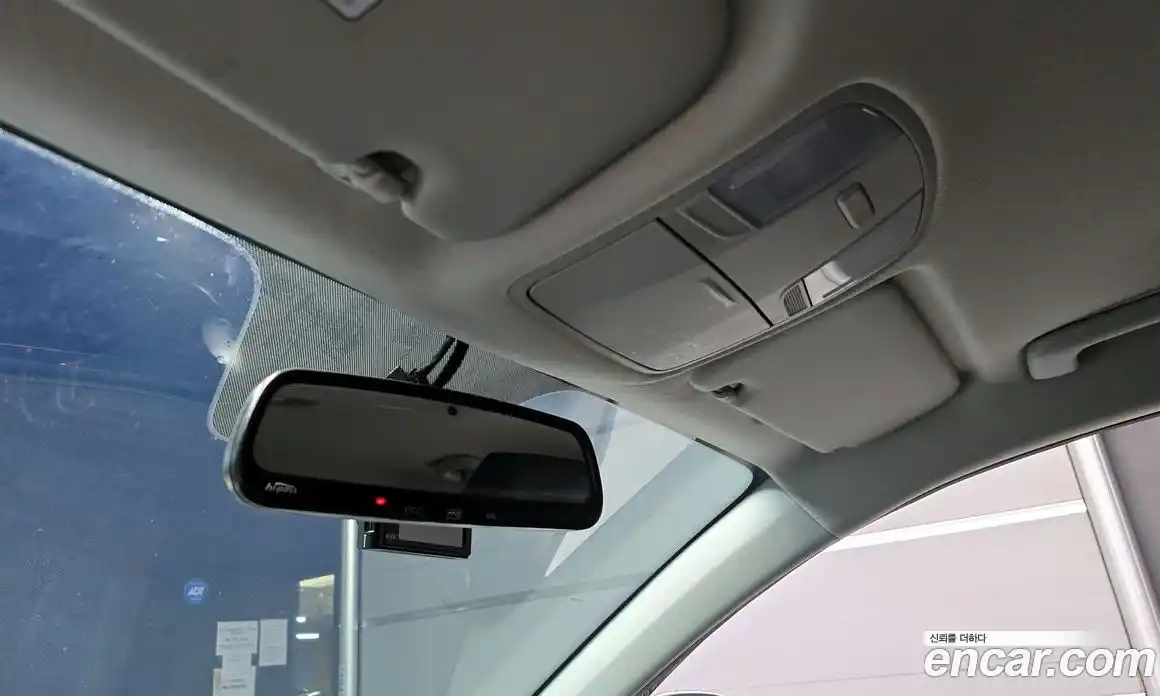 Kia Stonic 2019 1.6 Автомат в Москве № 1128543, фото 18