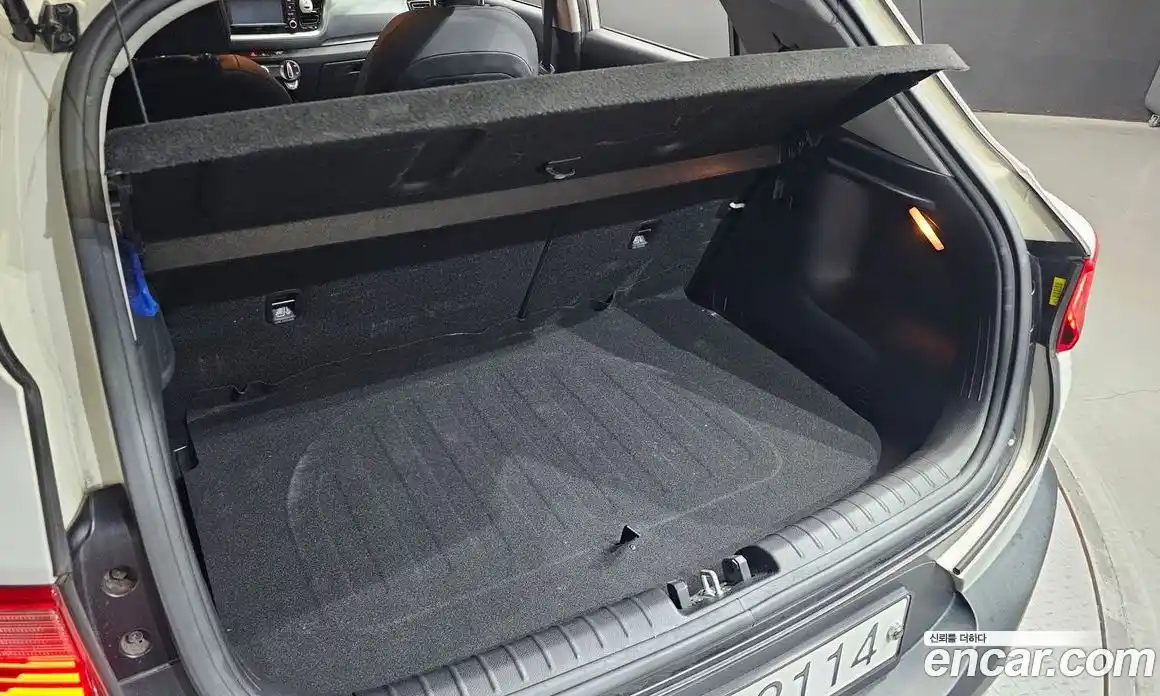 Kia Stonic 2019 1.6 Автомат в Москве № 1128543, фото 20