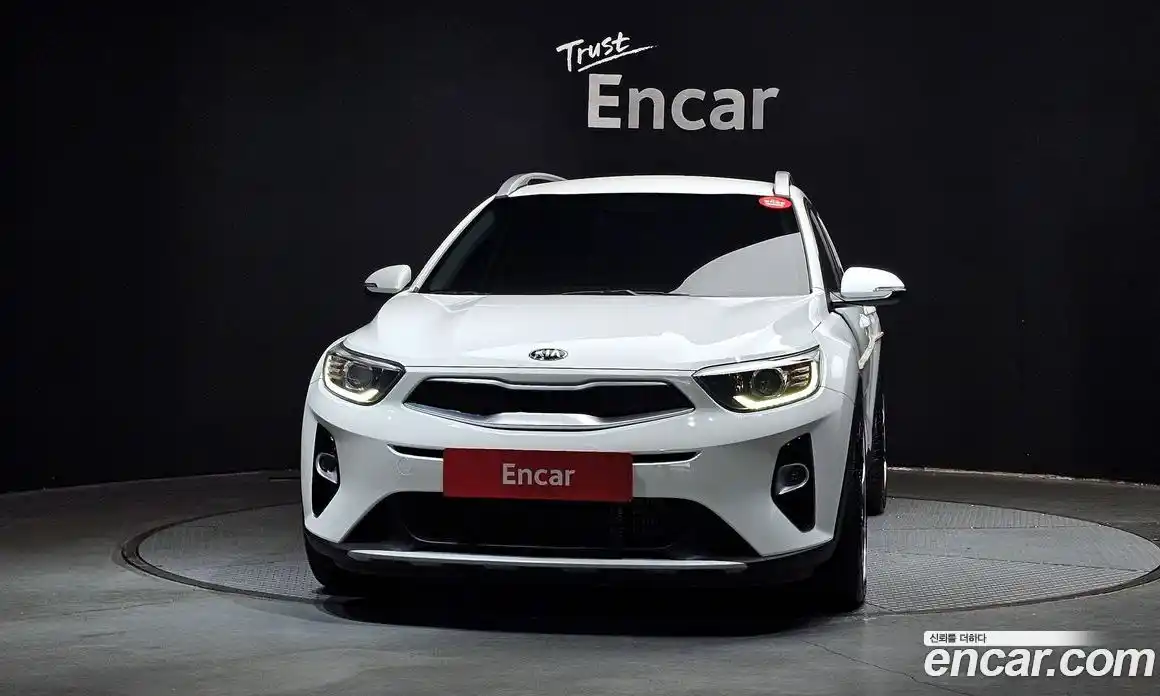 Kia Stonic 2019 1.6 Автомат в Москве № 1128543, фото 3