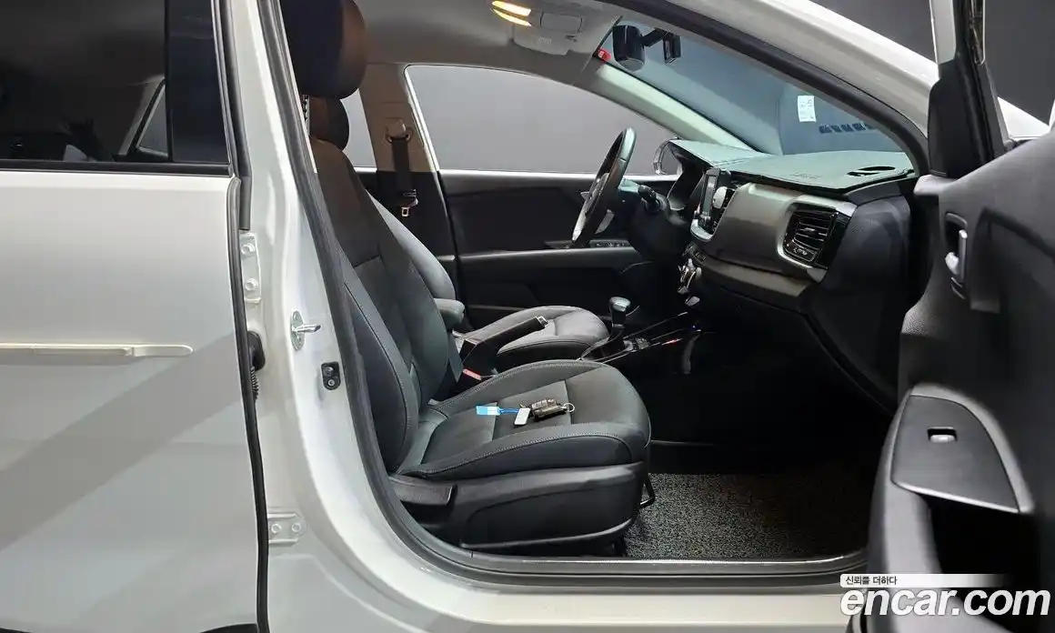 Kia Stonic 2019 1.6 Автомат в Москве № 1128543, фото 10