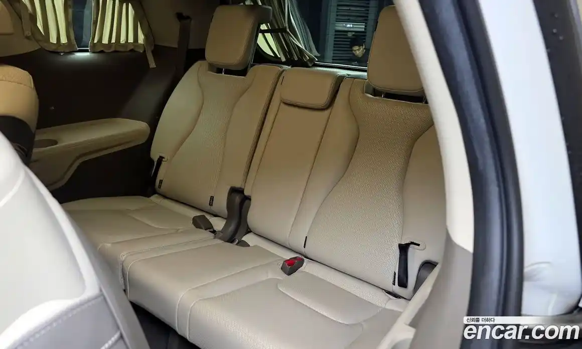 Kia Canival 2021 3.5 Автомат в Москве № 1128594, фото 13