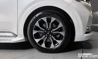 Kia Canival 2021 3.5 Автомат в Москве № 1128594, миниатюра 5