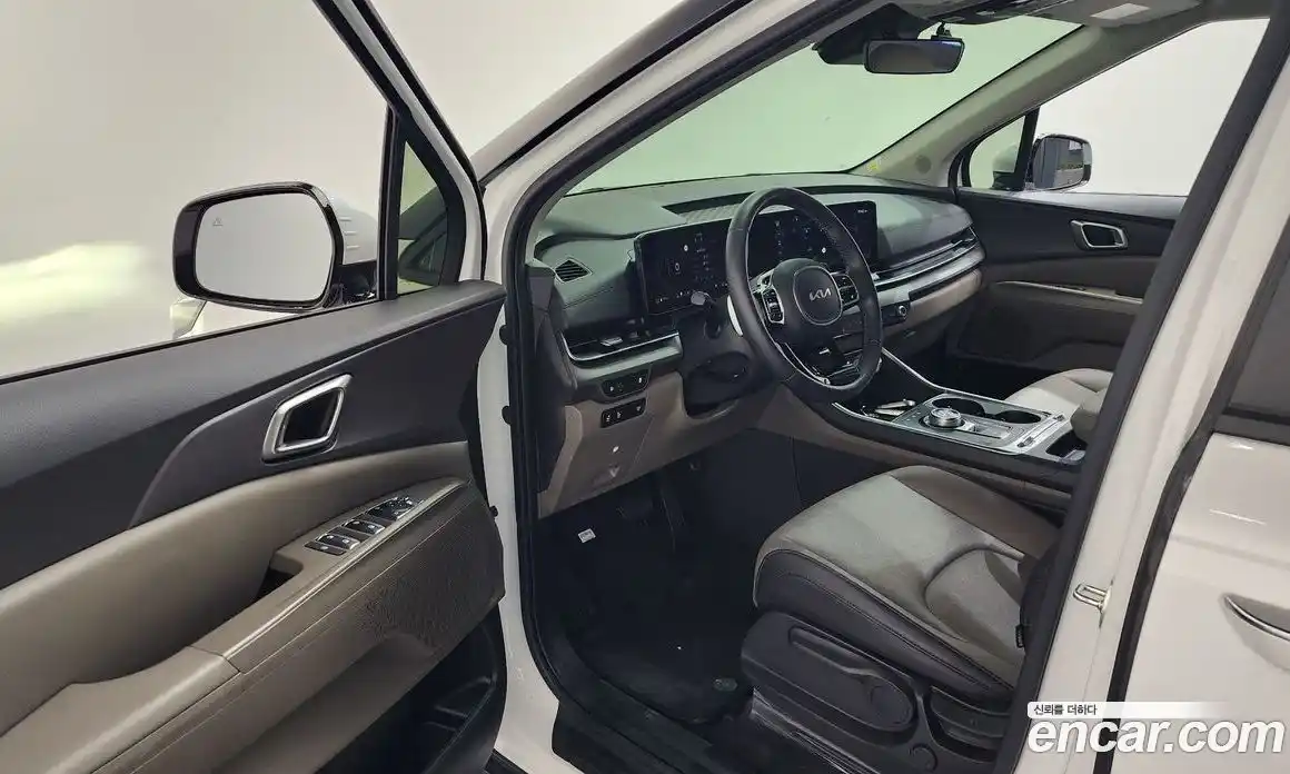 Kia Canival 2024 2.2 Автомат в Москве № 1128653, фото 10