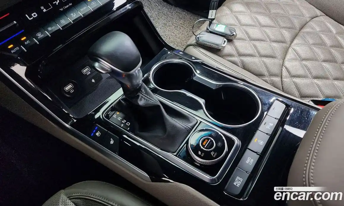 Kia Mohave 2022 3.0 Автомат в Москве № 1128844, фото 9