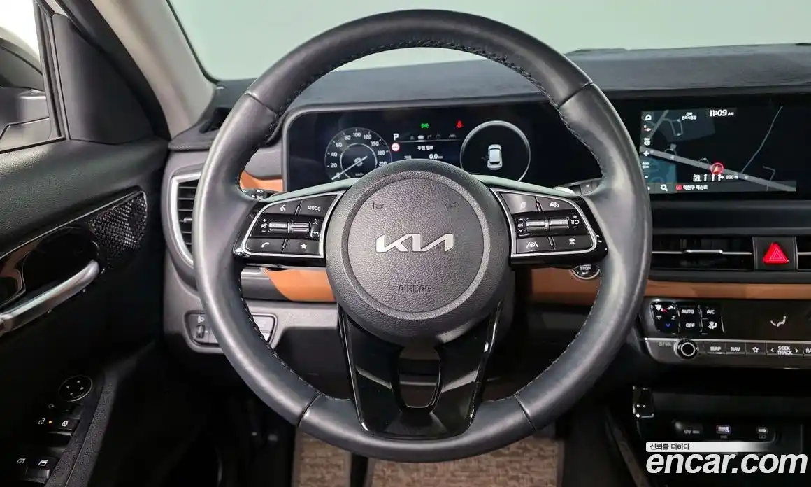 Kia Seltos 2022 2.0 Автомат в Москве № 1128873, фото 13