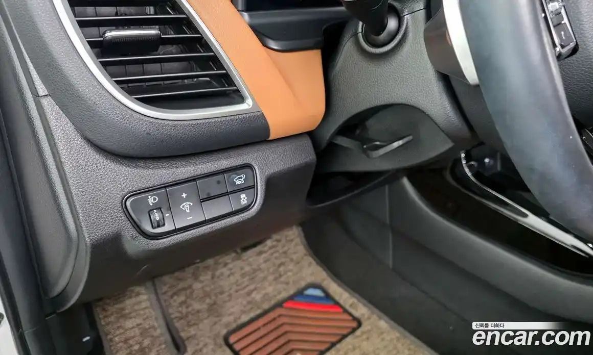 Kia Seltos 2022 2.0 Автомат в Москве № 1128873, фото 15