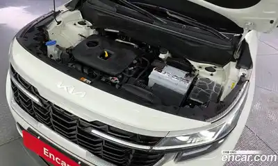 Kia Seltos 2022 2.0 Автомат в Москве № 1128873, миниатюра 6