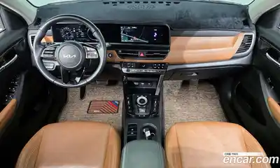 Kia Seltos 2022 2.0 Автомат в Москве № 1128873, миниатюра 7