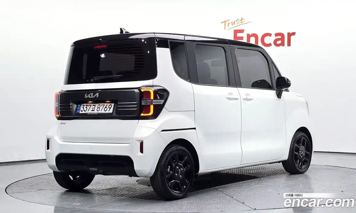 Kia Ray 2024 1.0 Автомат в Москве № 1128962, фото 1