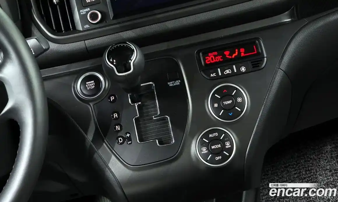 Kia Ray 2024 1.0 Автомат в Москве № 1128962, фото 8