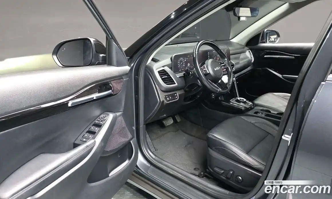 Kia Seltos 2023 1.6 Автомат в Москве № 1128978, фото 11