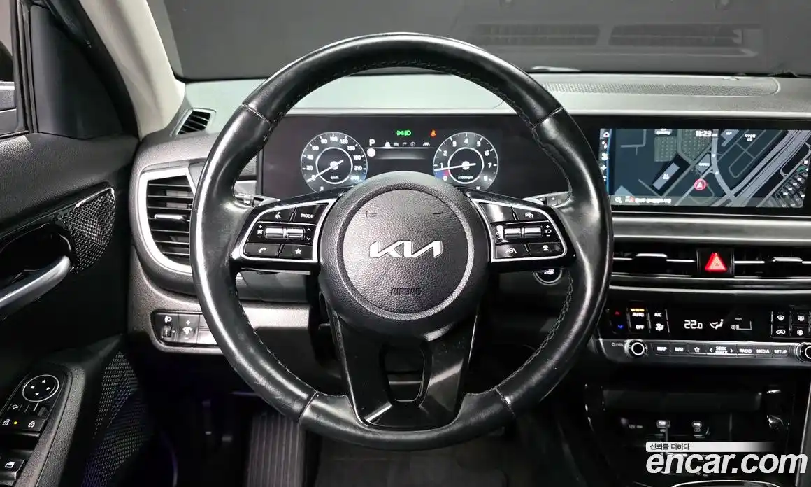 Kia Seltos 2023 1.6 Автомат в Москве № 1128978, фото 13